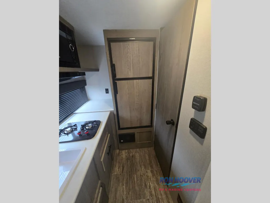 2021 Keystone Springdale Mini 1740RK, Photos photo 3