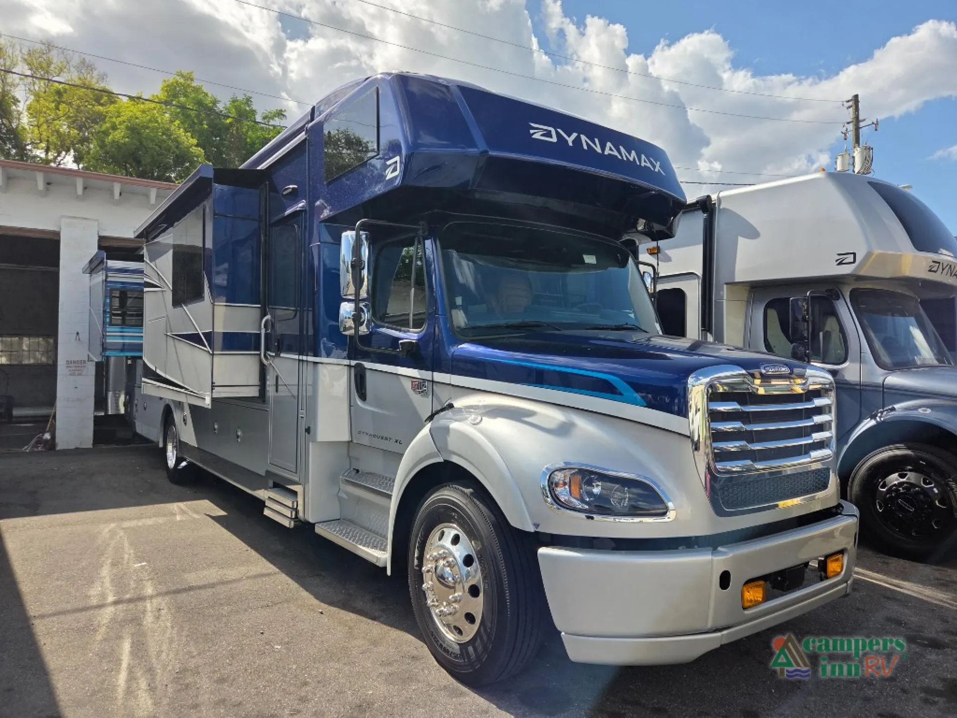 2026 Dynamax Corp DynaQuest XL 3801TS dealer photo 1 from Campers Inn RV