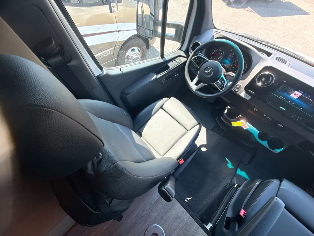 2024 Tiffin Wayfarer 25 RLW, Photos photo 19