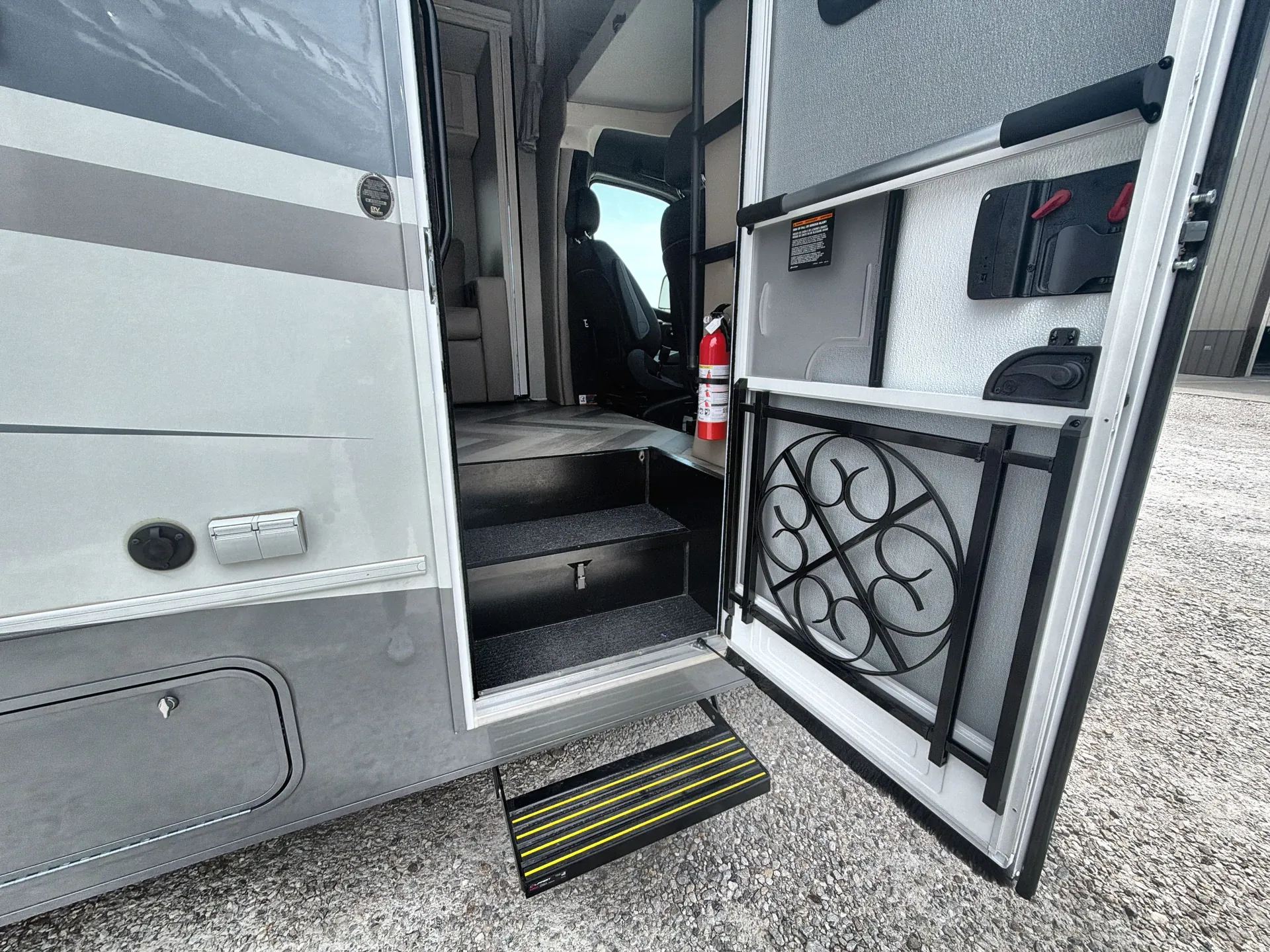 2024 Winnebago Porto 24P — living area main