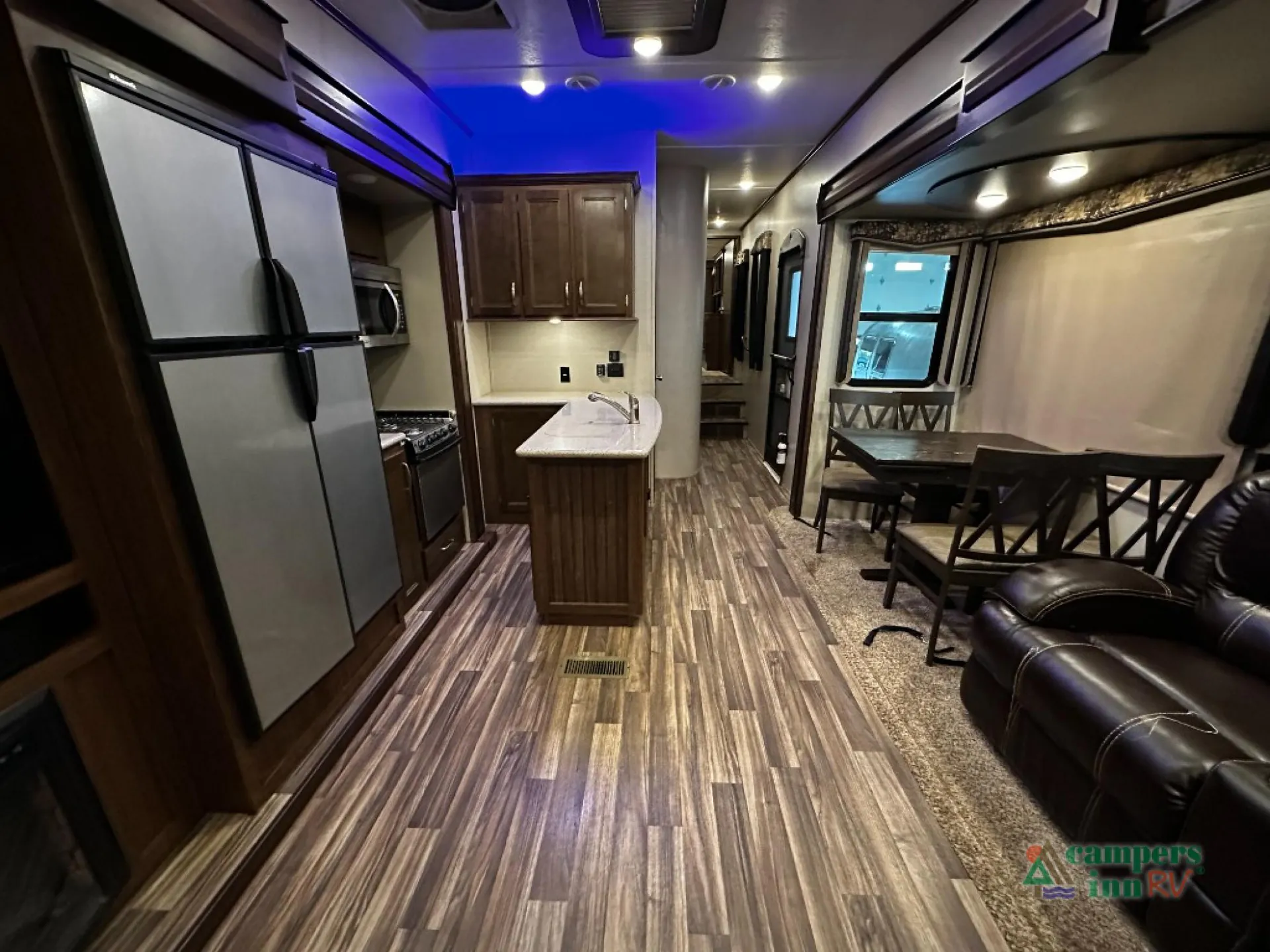 2017 Keystone Montana High Country 370BR - Photo 4