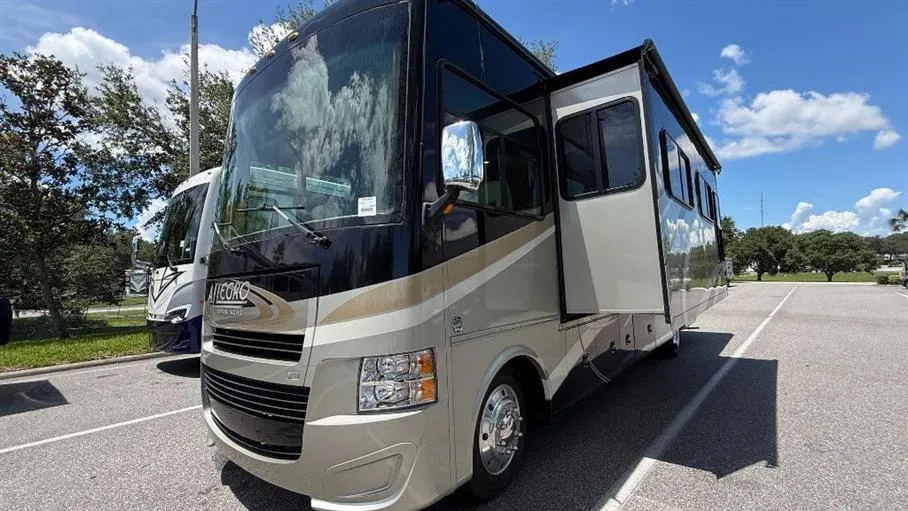 2015 Tiffin Motorhomes Open Road Allegro 31SA - Photo 3