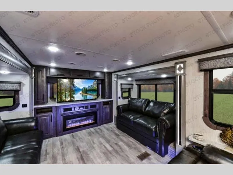 2020 Heartland Bighorn 3985RRD - Photo 2
