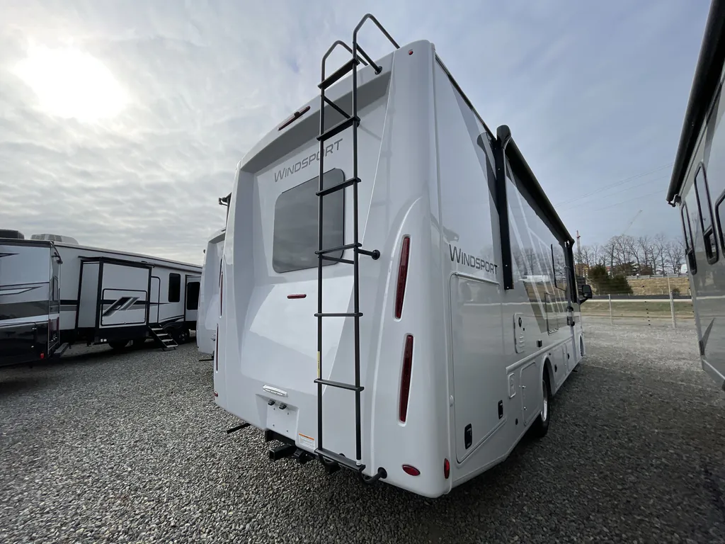 2026 Thor Motor Coach Windsport 29L, Photos photo 6