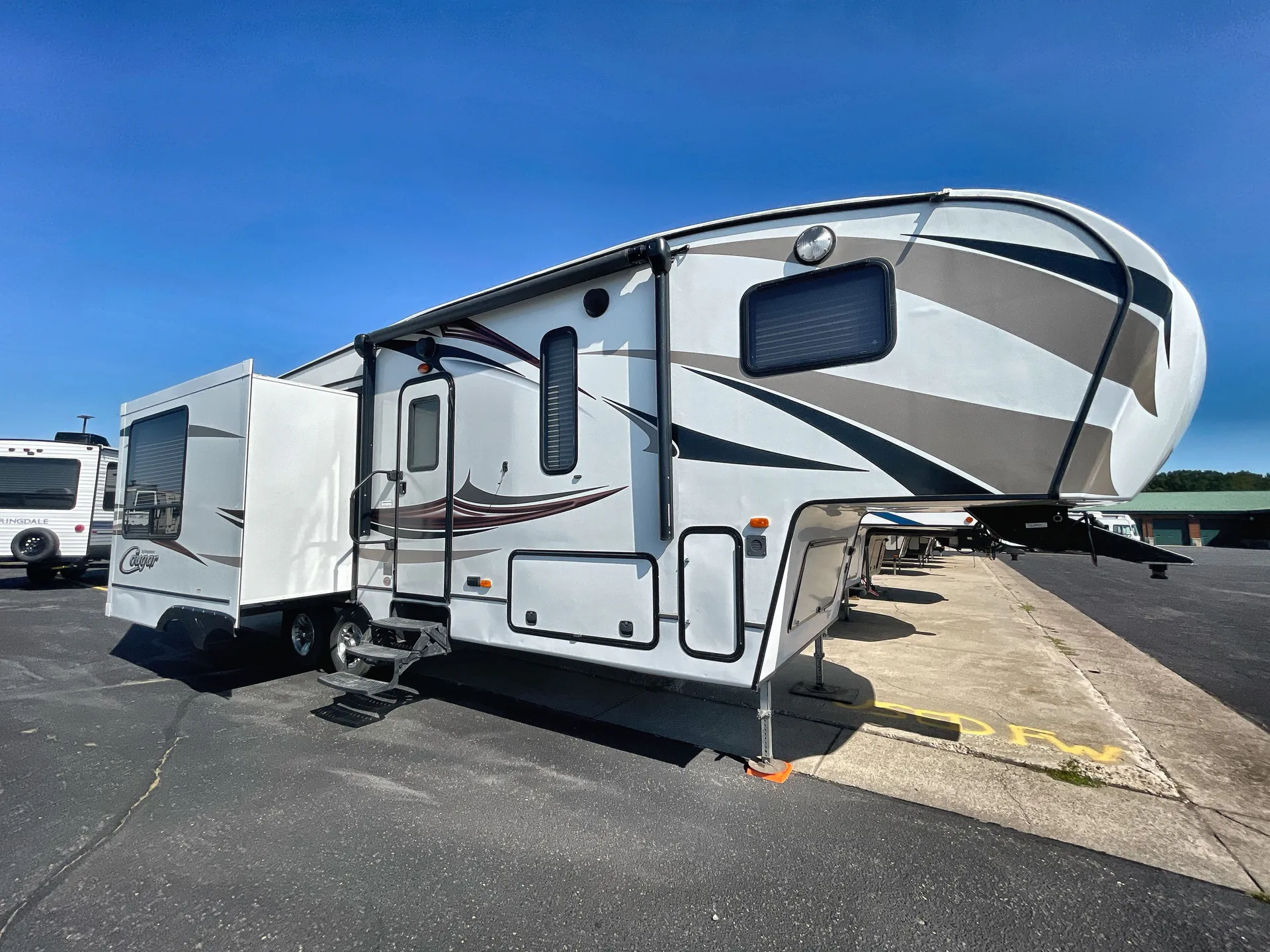 2015 Keystone Cougar Half-Ton 28SGS - Main photo
