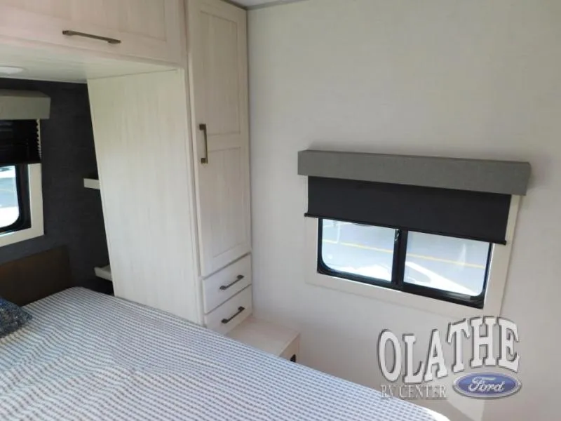 2026 Forest River Surveyor Legend 230MDLE - Photo 4