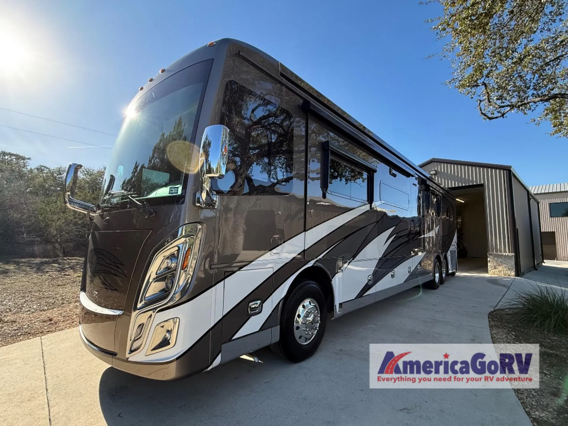 2020 Tiffin Zephyr 45 PZ - Photo 3
