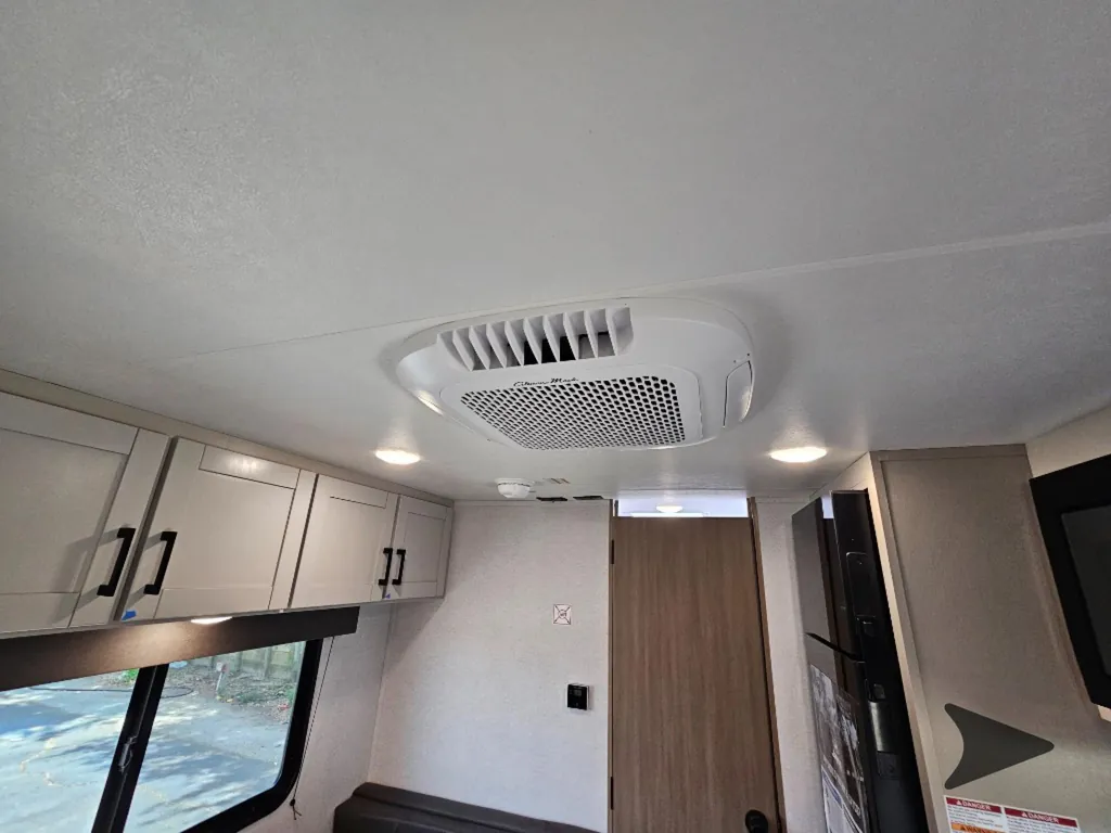 2027 Jayco Jay Flight 175FQ, Photos photo 32