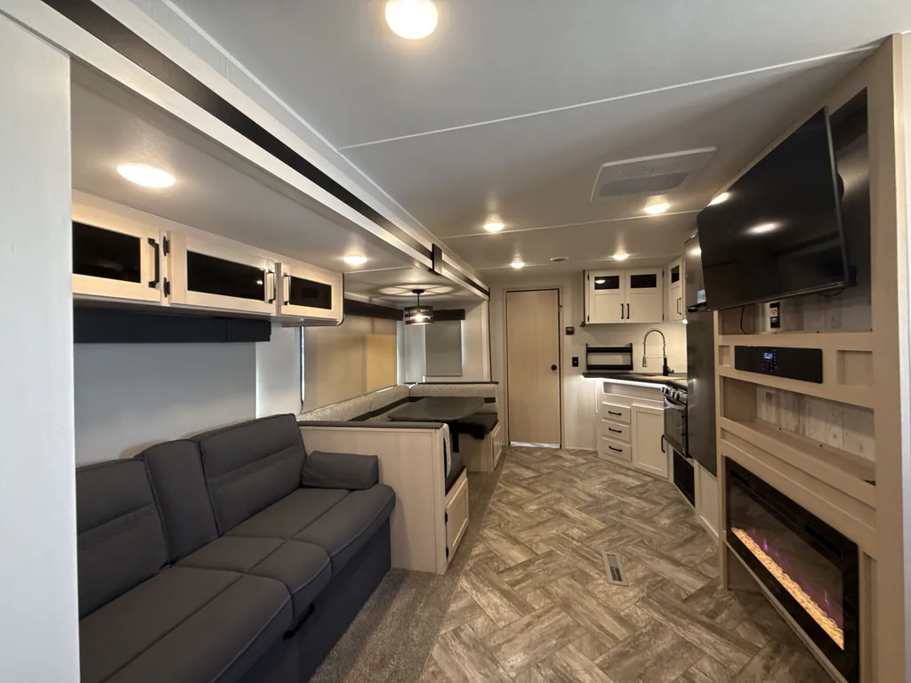2023 Forest River Puma 31QBBH, Photos photo 3