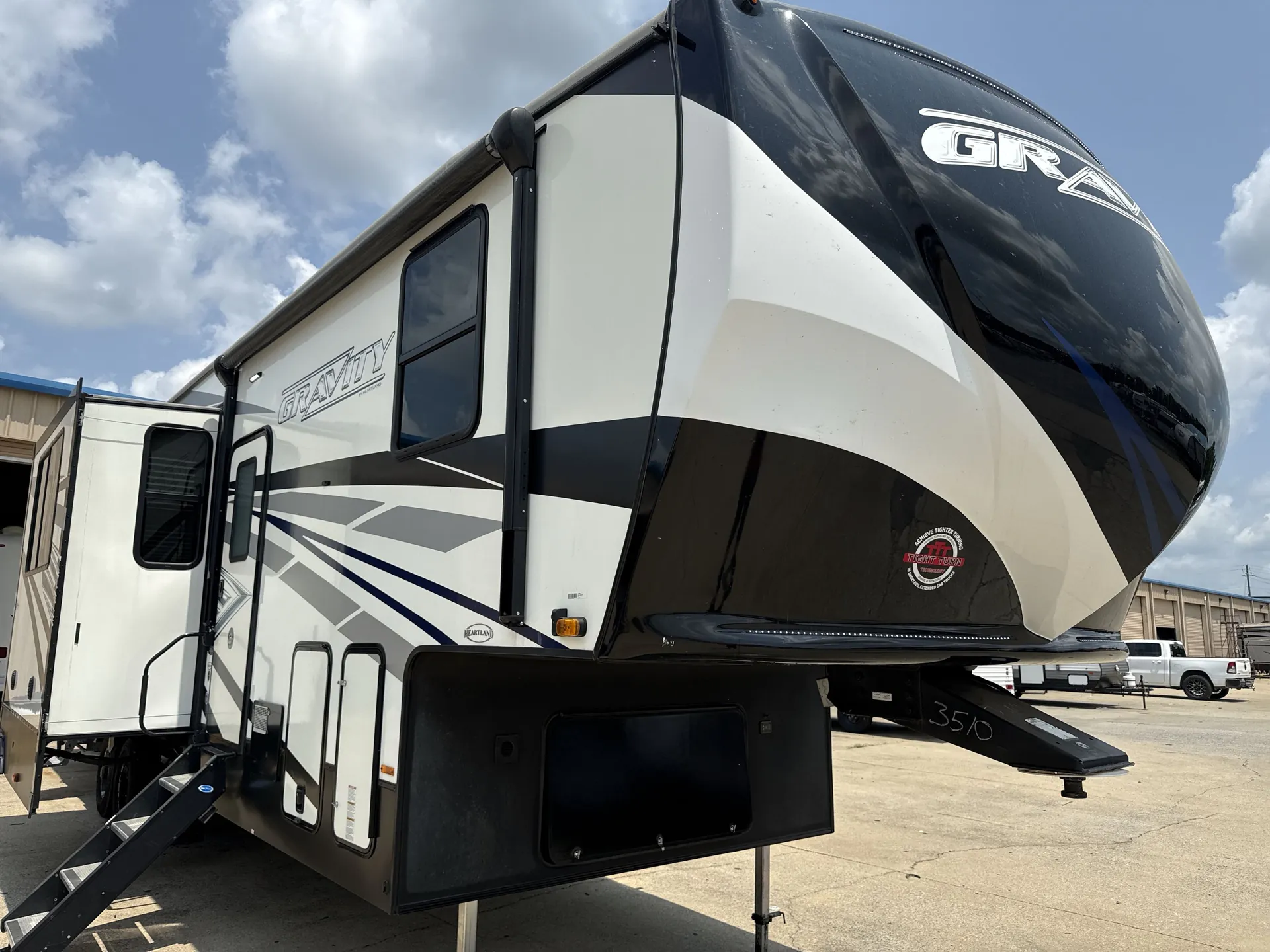 2020 Heartland Gravity 3510 - Photo 2
