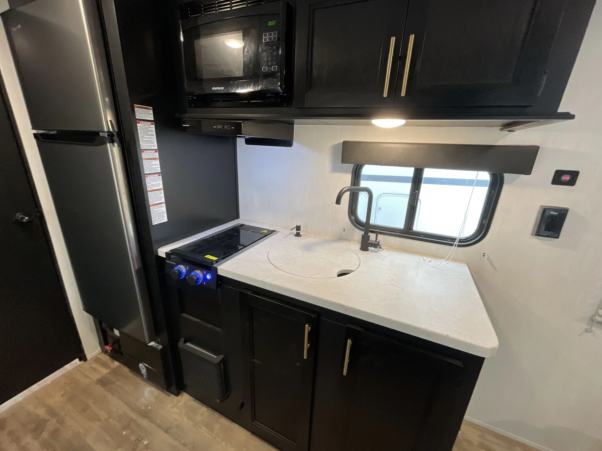 2022 Forest River Cherokee Wolf Pup 16FQ — off campside