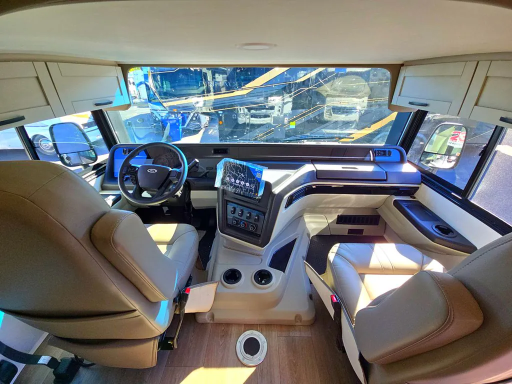 2027 Entegra Coach Vision XL 36C, Photos photo 27