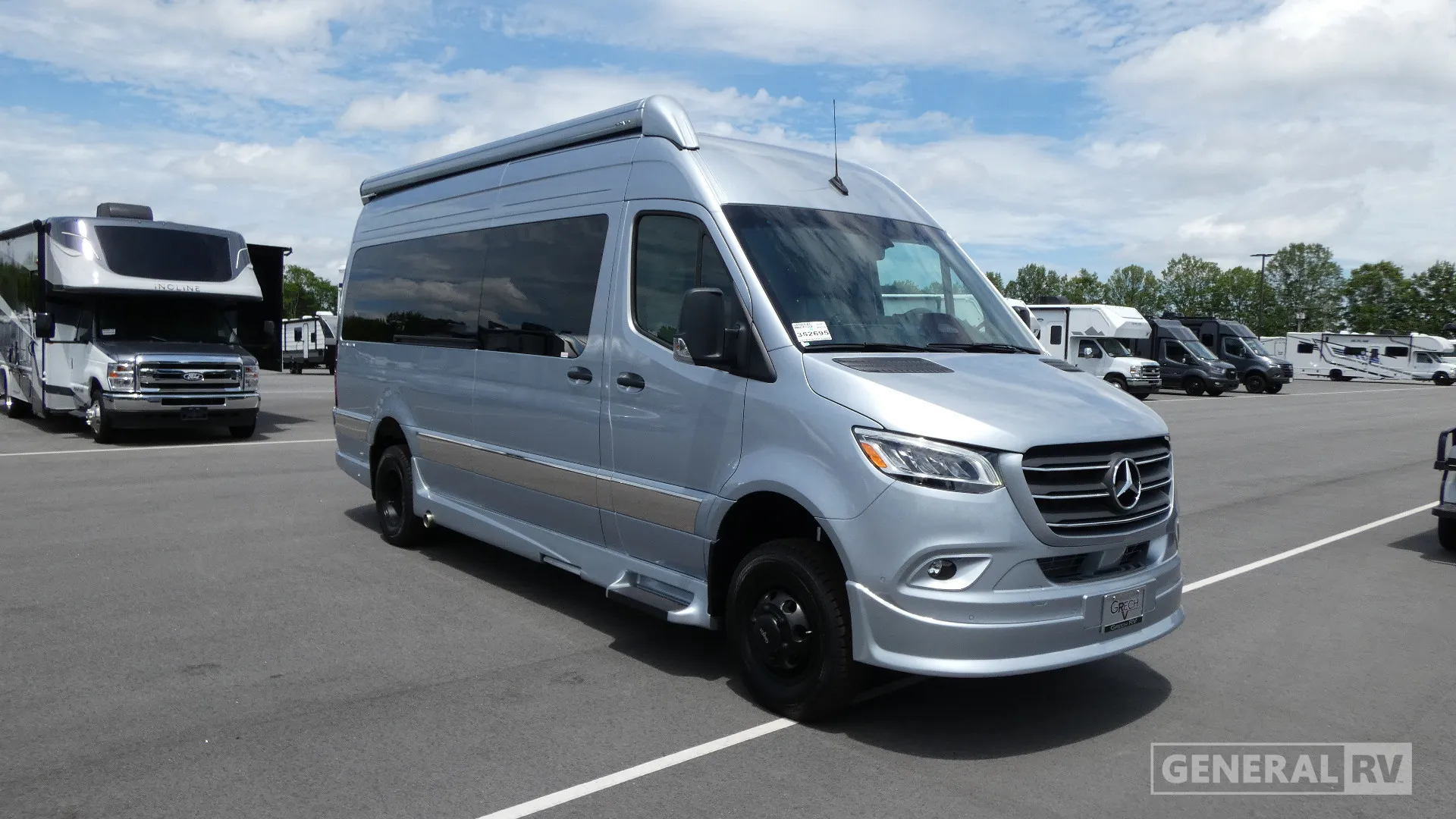 2027 Grech Motors Vacanza-ion 22AWD - Photo 2