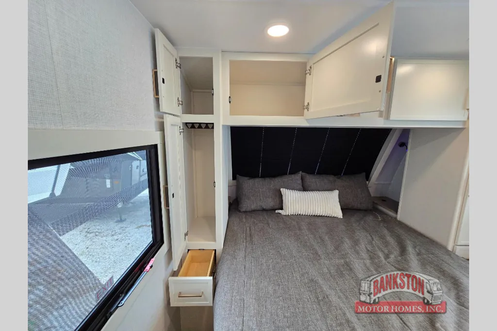 2026 Brinkley Model I 235, Photos photo 32