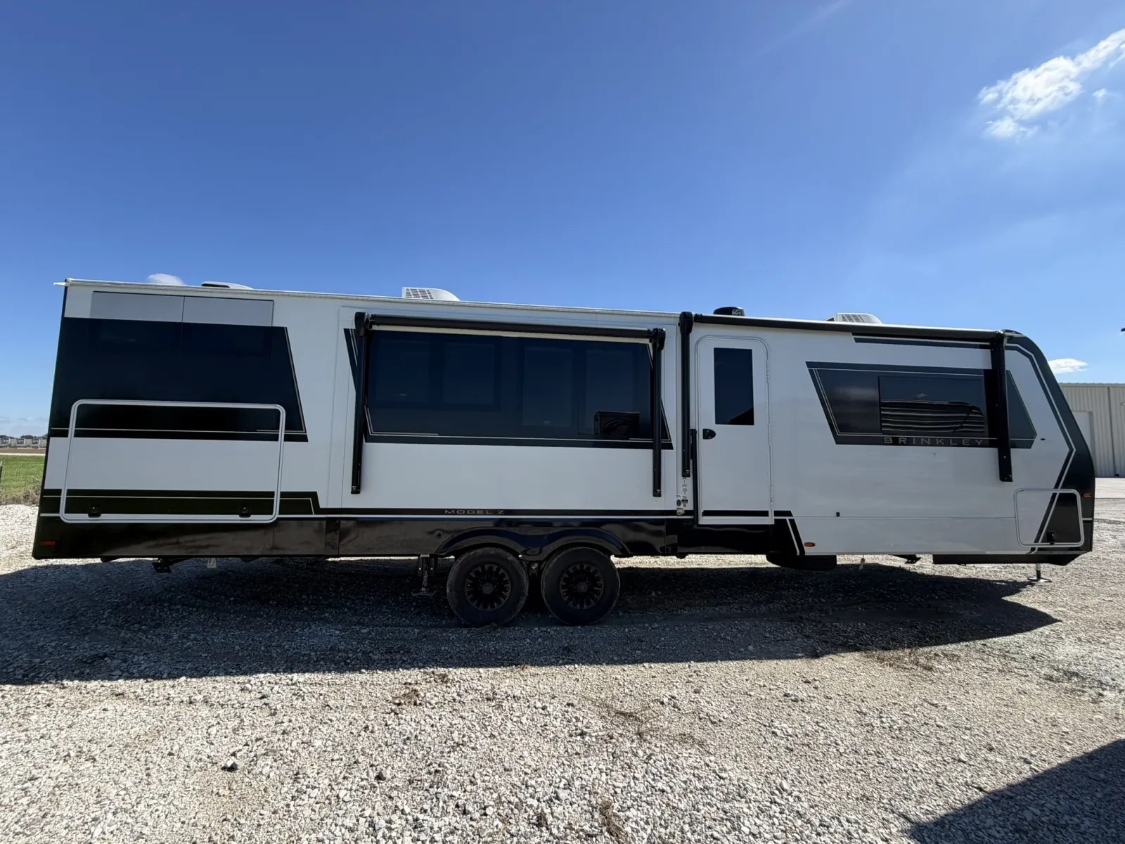 2026 Brinkley Model Z 315 - Photo 2