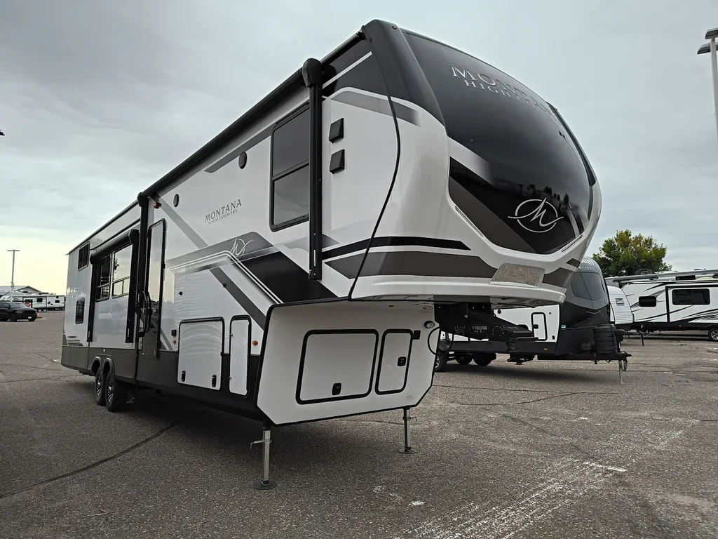 2024 Keystone Montana High Country 381TB, Photos photo 5