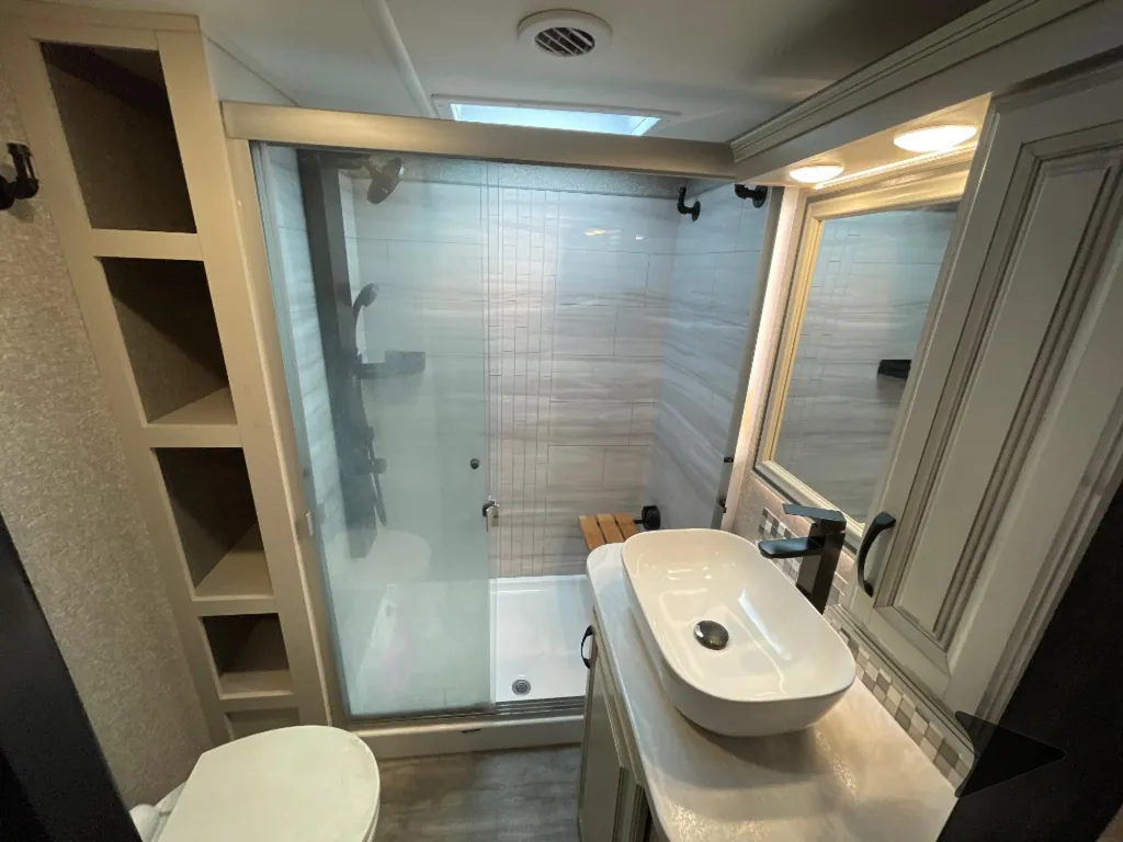 2023 Jayco Seismic Luxury Series 3815, Photos photo 49