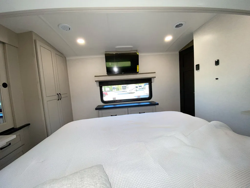 2026 Jayco North Point 395DSDB, Photos photo 28