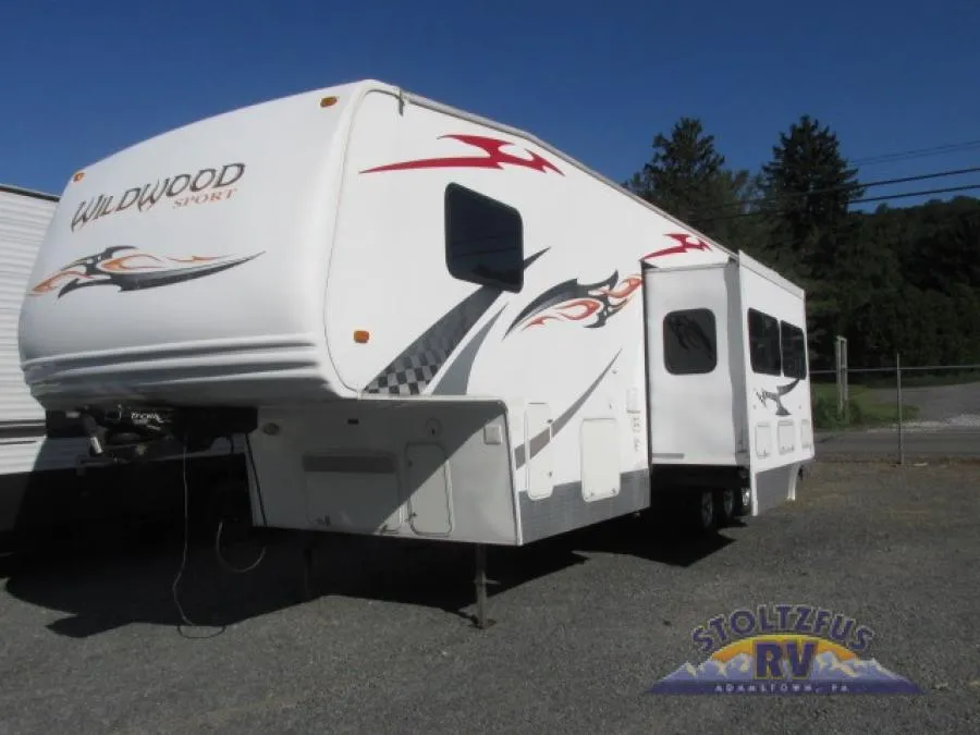 2010 Forest River RV Wildwood Sport LE Used    356 SRV - Photo 2