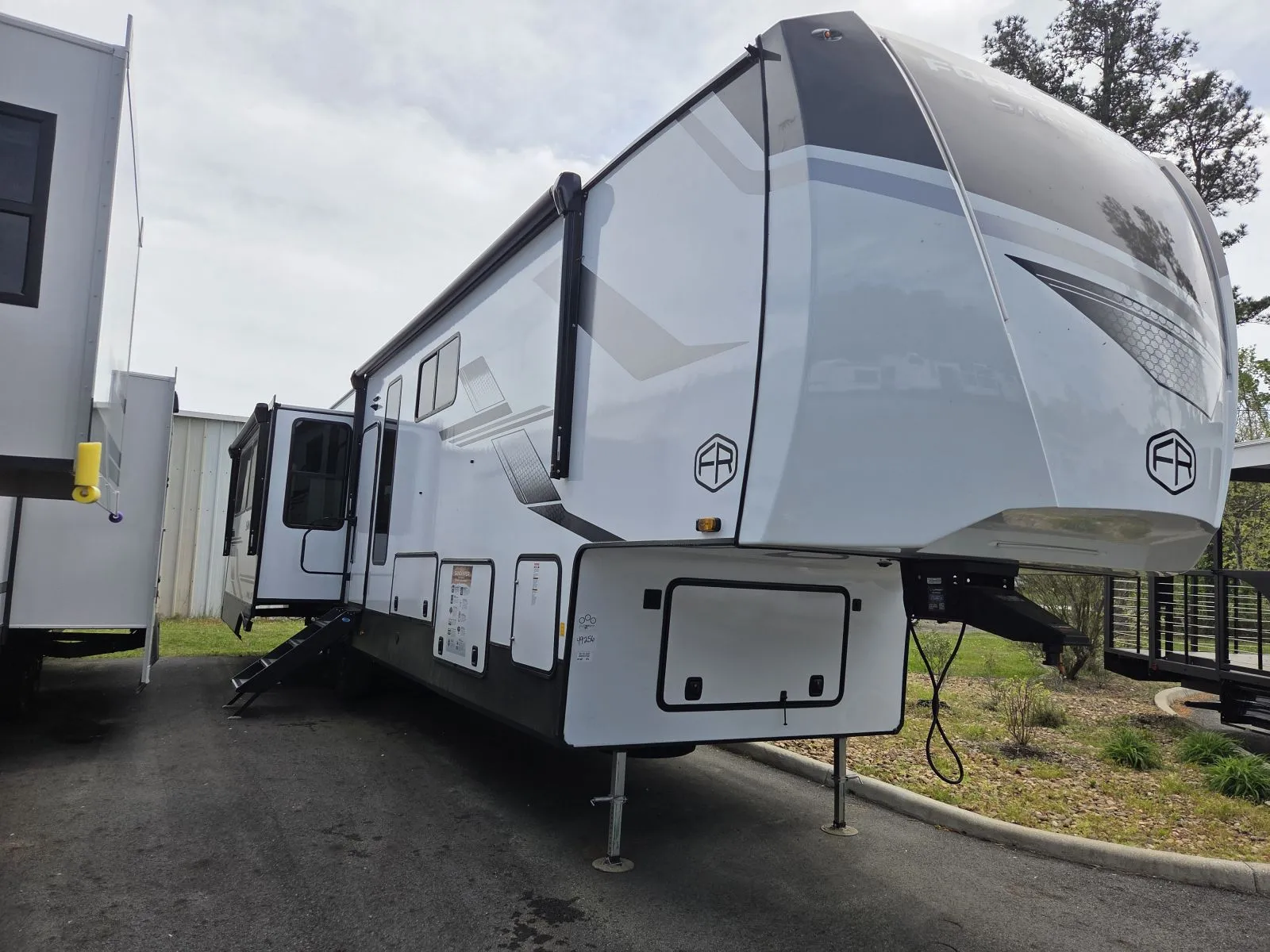 2026 Forest River Sandpiper 3900HBLR - Photo 3