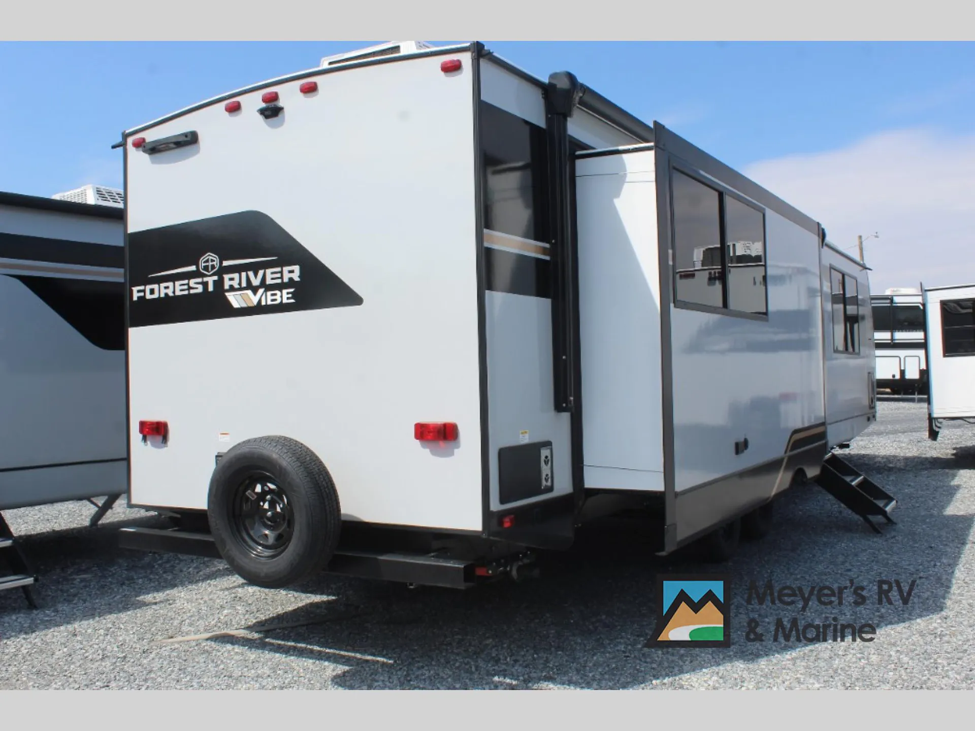 2026 Forest River Vibe 3400XL — Photo 7
