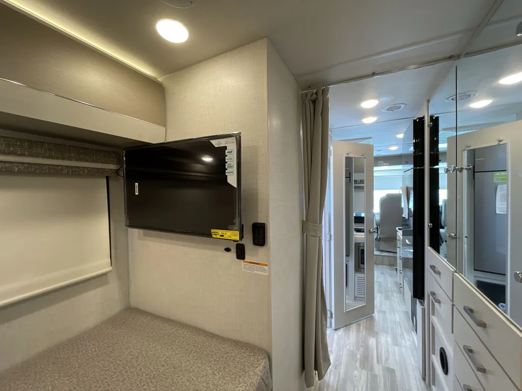 2026 Thor Motor Coach Axis 26.2, Photos photo 32