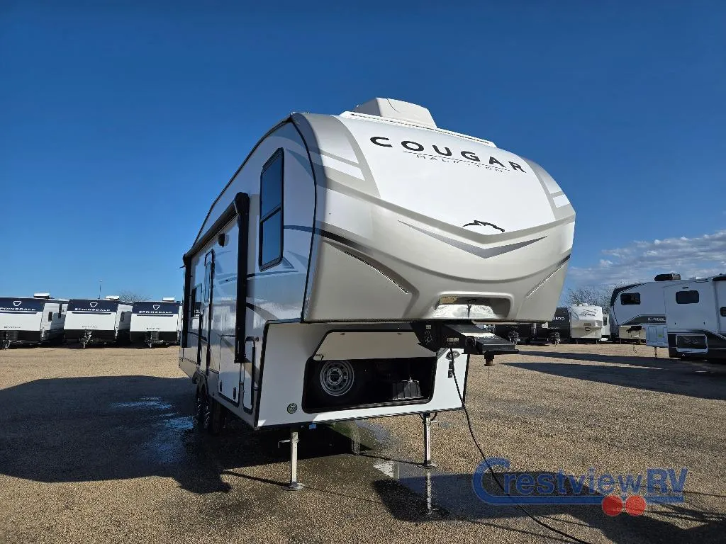2024 Keystone Cougar Half-Ton 23MLE - Photo 3