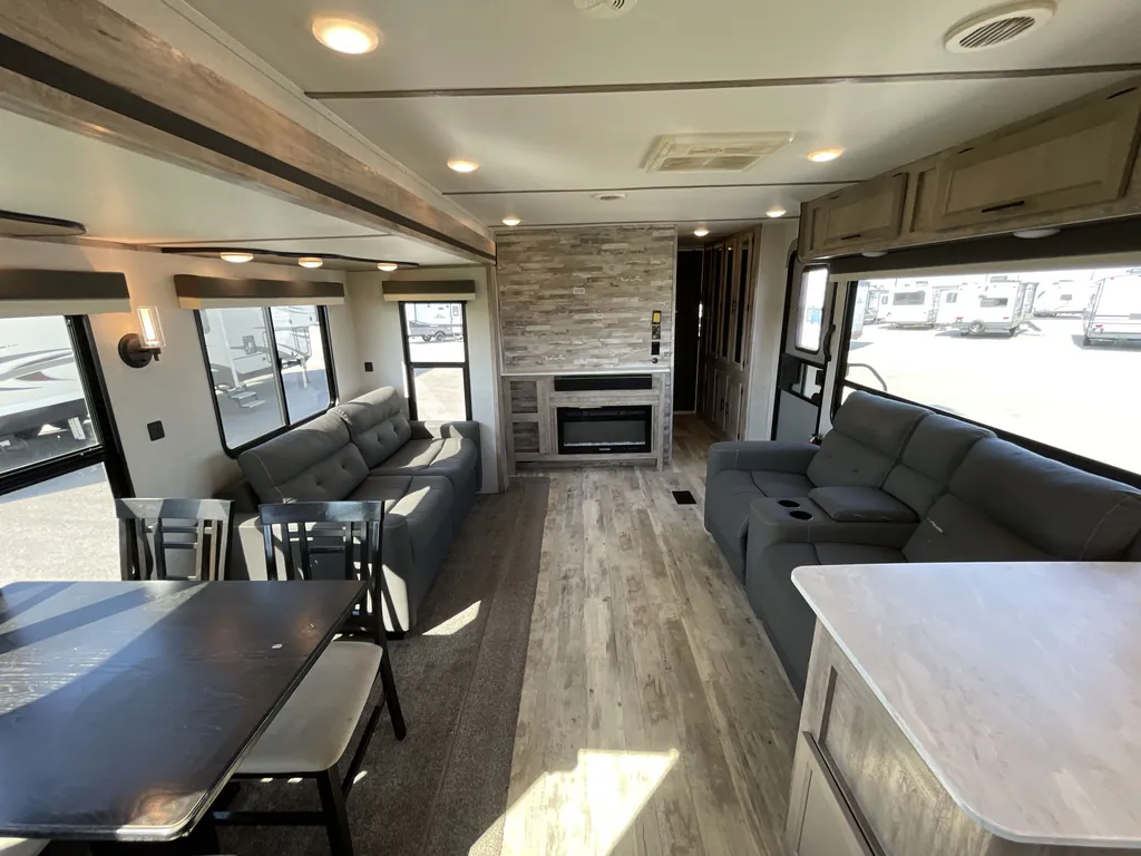 2023 Gulf Stream Conquest 295SBW, Photos photo 4