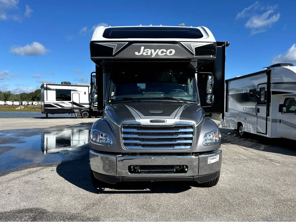 2026 Jayco Seneca 37M - Photo 3