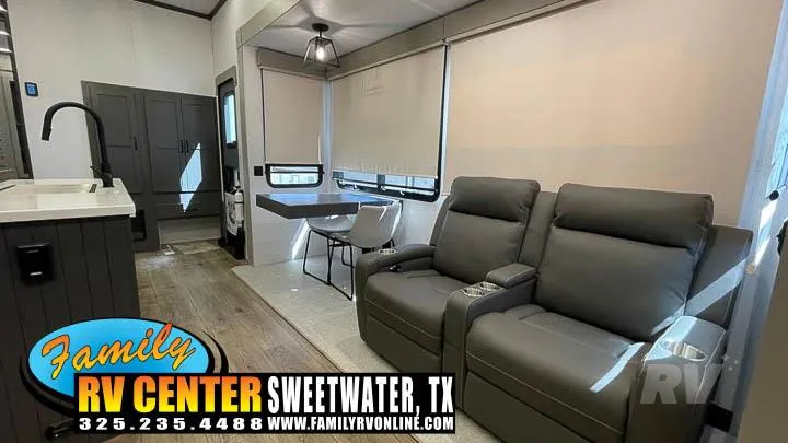 2025 Palomino Columbus 380RL dealer photo 5 from Family RV Center