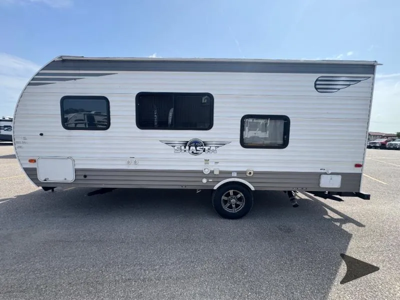 2021 Coachmen RV Shasta 18BH - Photo 3