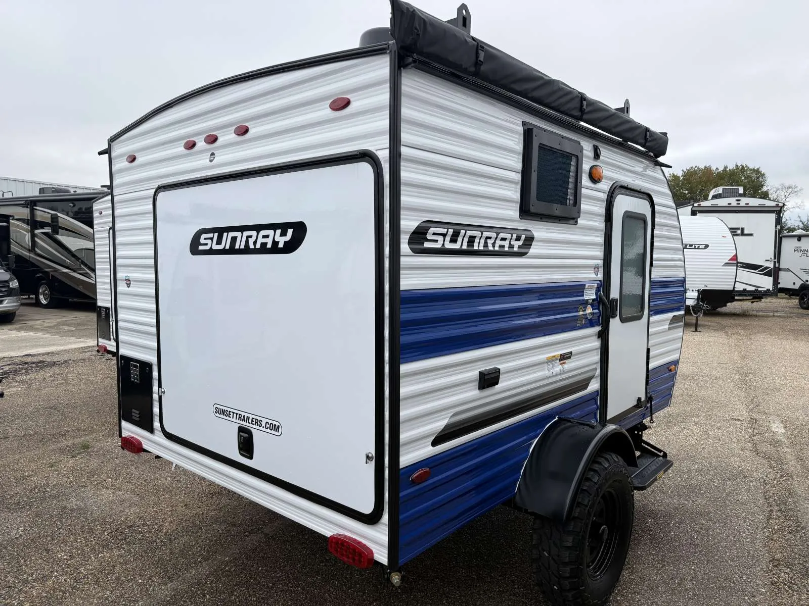 2026 Sunset Park RV SunRay 119 - Photo 3