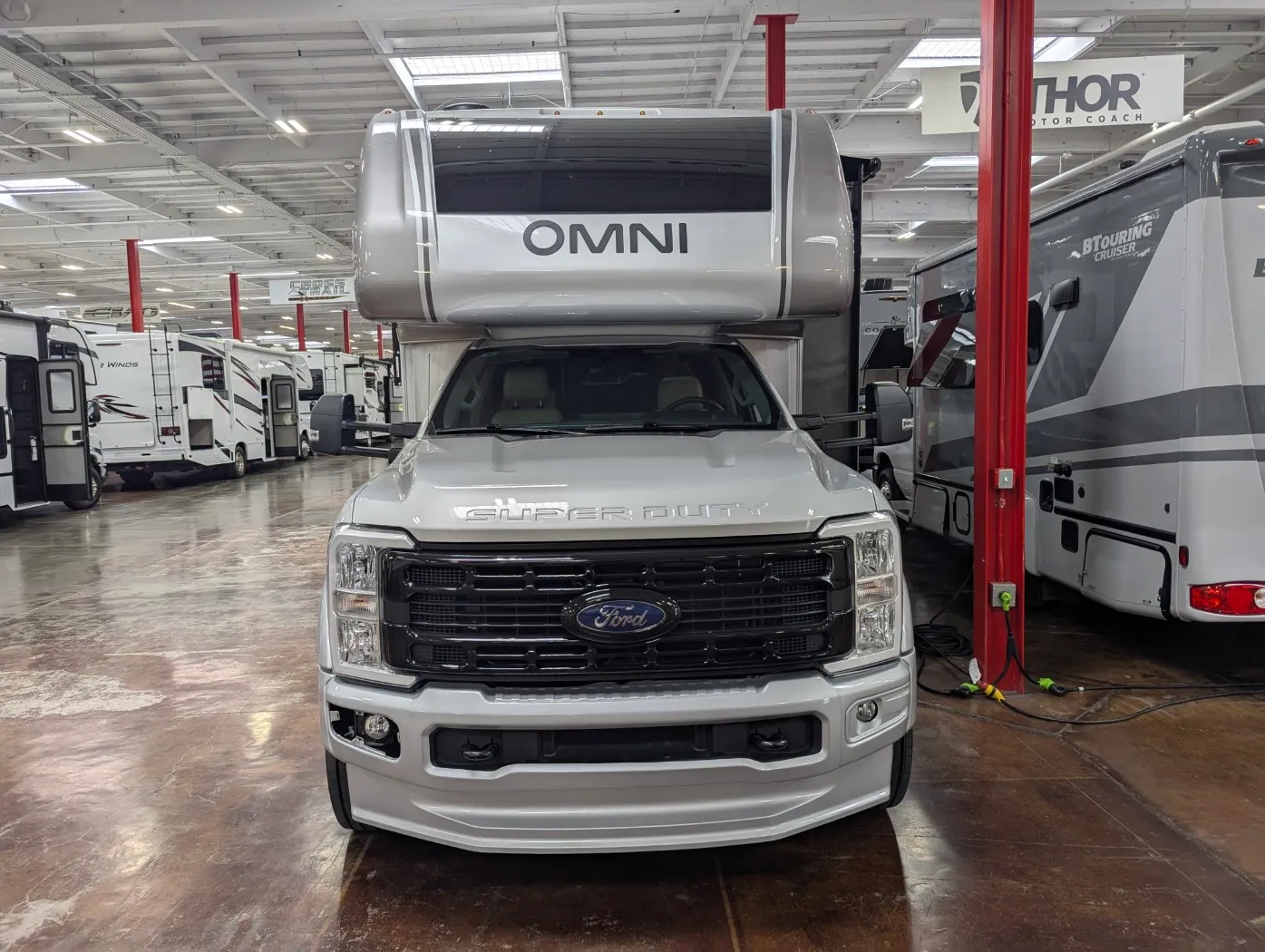 2026 Thor Motor Coach Omni Trail L35 - Photo 3