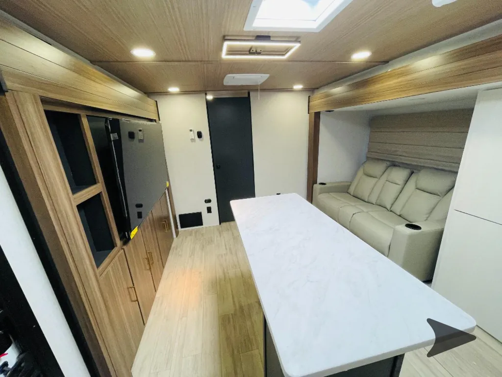 2026 Forest River Vibe Extreme Lite 2500FIK, Photos photo 12