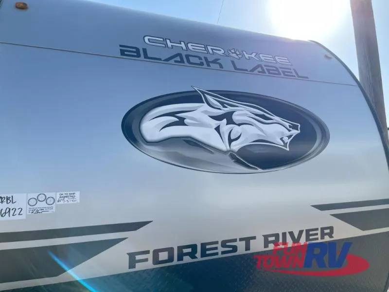 2026 Forest River Cherokee Grey Wolf Black Label 18RRBL - Photo 4