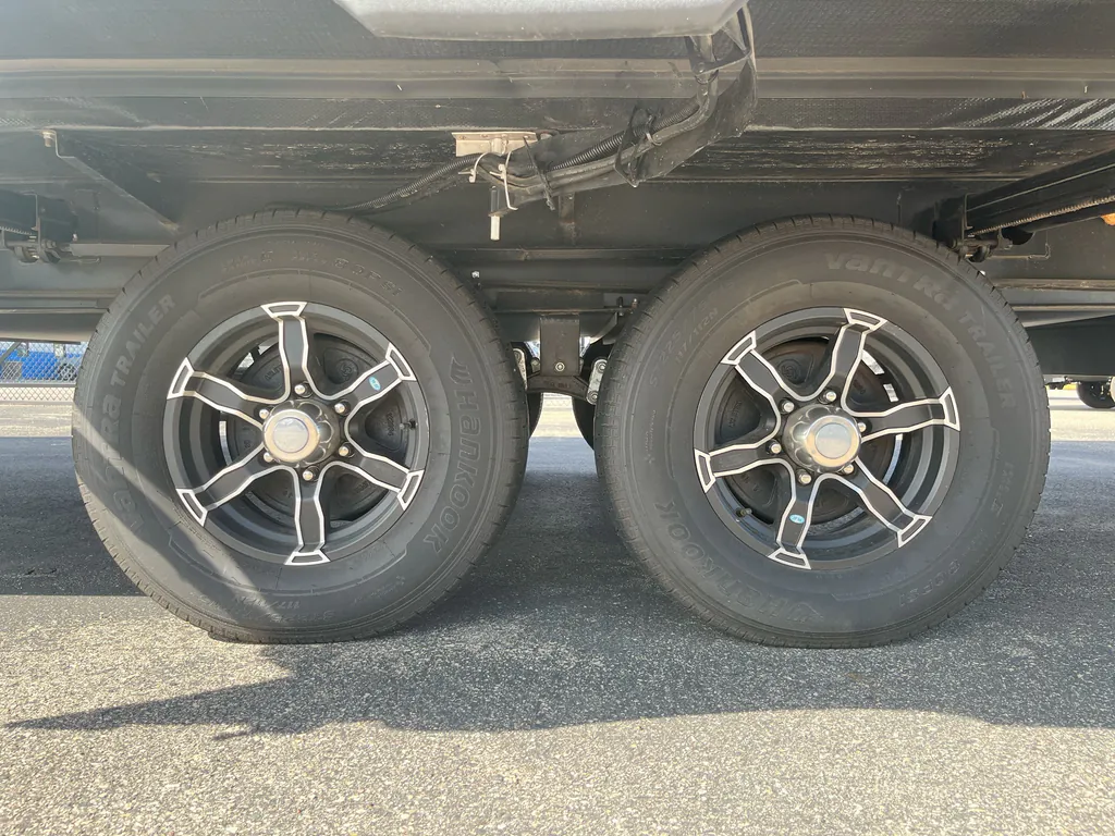 2021 Forest River Vengeance Rogue 26VKS, Photos photo 26