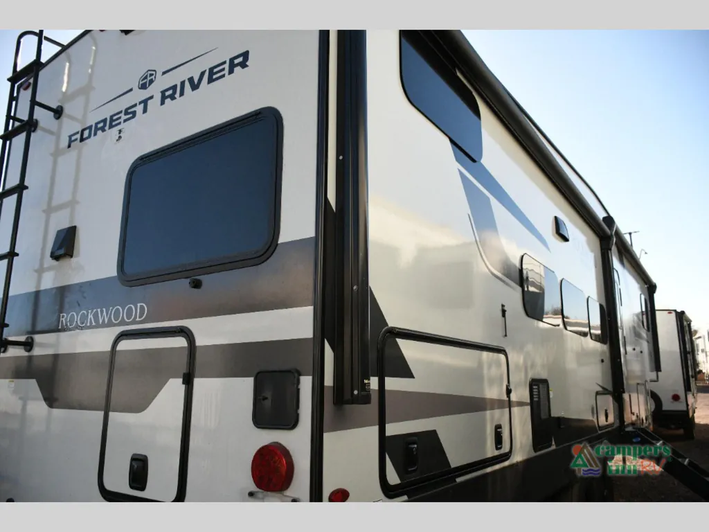 2025 Forest River Rockwood Signature R374DBH, Photos photo 5