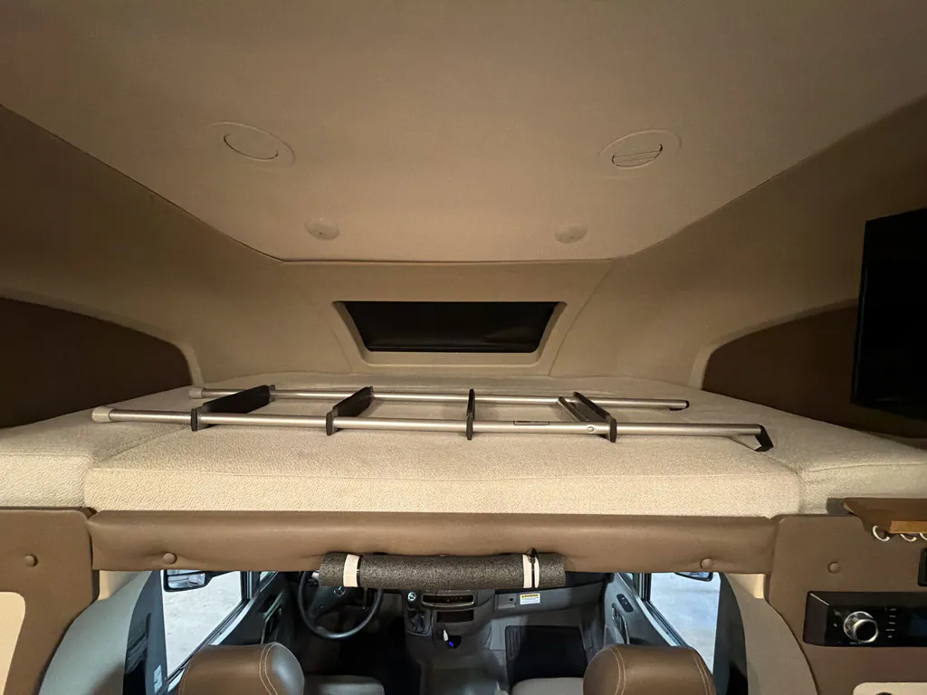 2019 Tiffin Wayfarer 24 FW, Photos photo 19