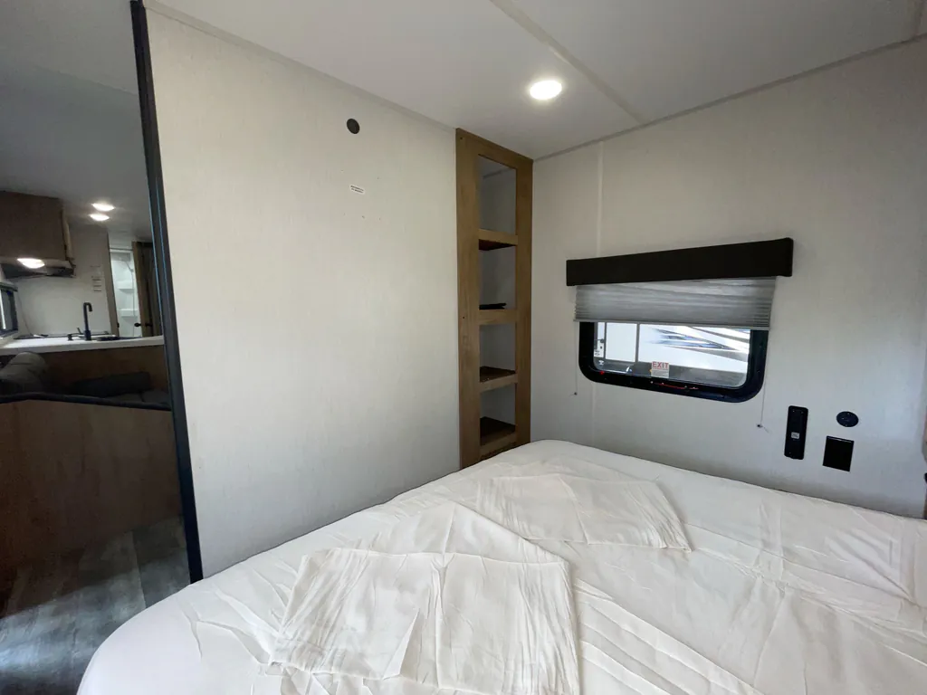 2024 Forest River Cherokee Wolf Den 272BRB, Photos photo 15