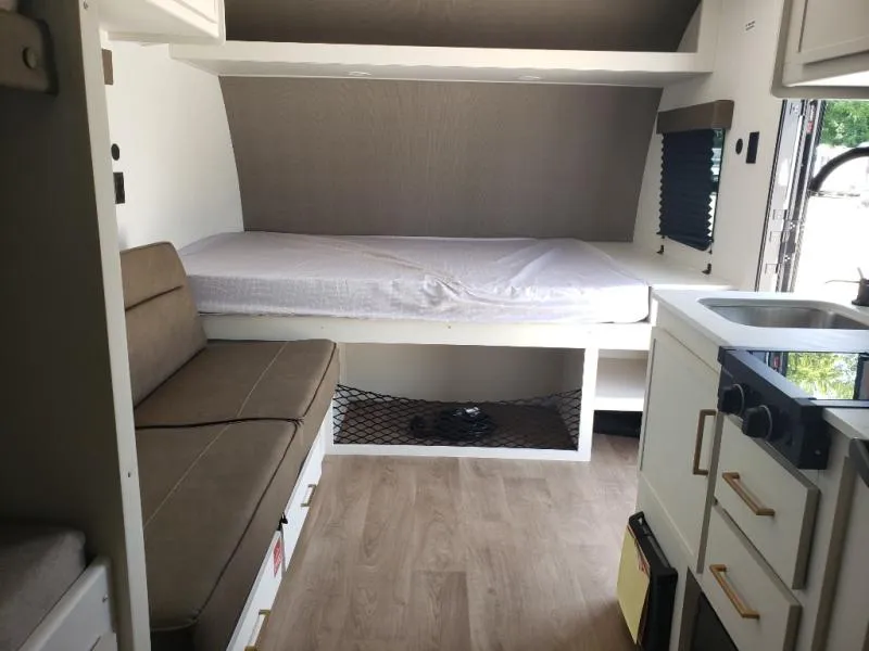 2027 Grand Design Transcend One 151BH - Photo 4