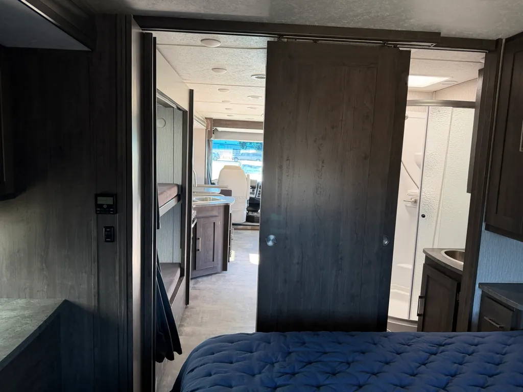 2023 Coachmen Pursuit 31BH, Photos photo 21
