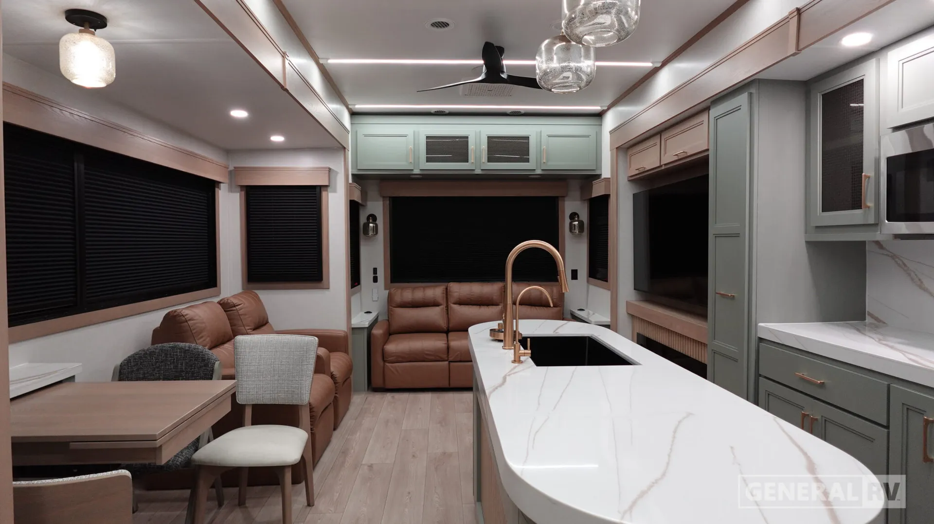 2027 Crossroads RV Redwood 412GK - Photo 3