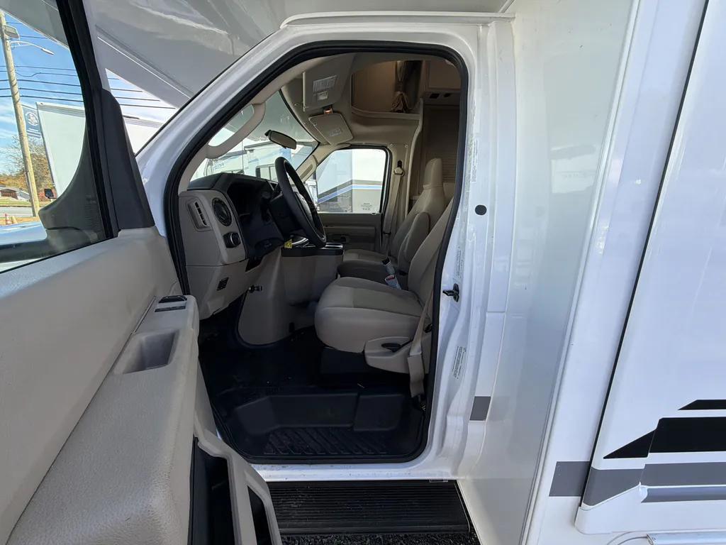 2027 Thor Motor Coach Freedom Elite 31FE, Photos photo 30
