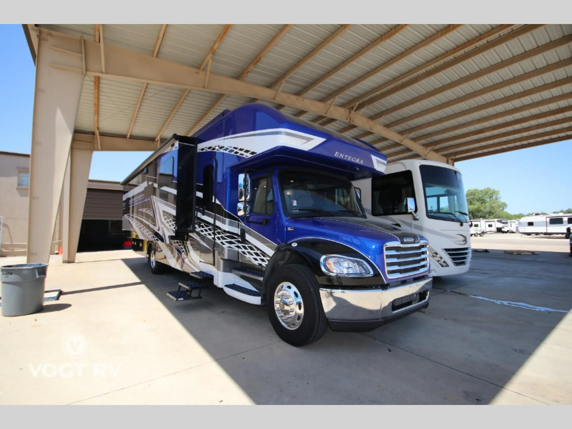 2025 Entegra Coach Accolade 37M dealer photo 1 from Vogt RV Center