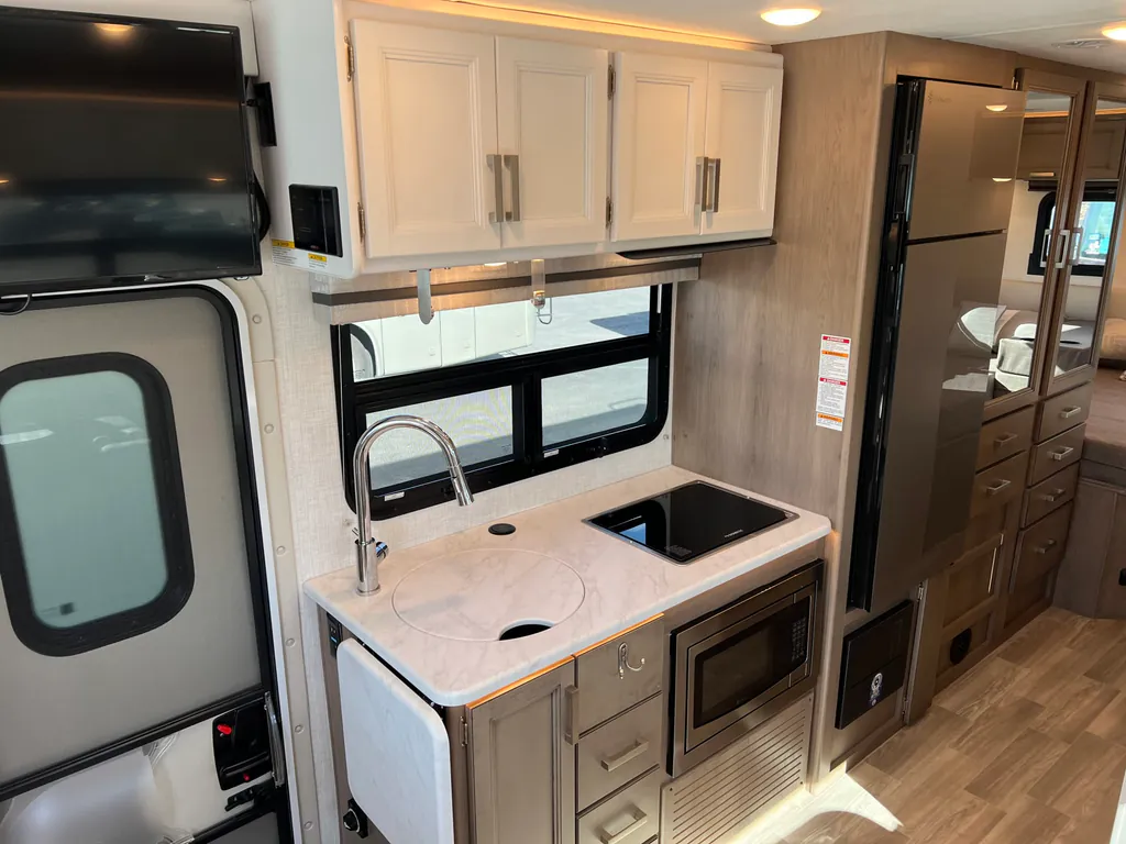 2026 Thor Motor Coach Axis 26.2, Photos photo 8