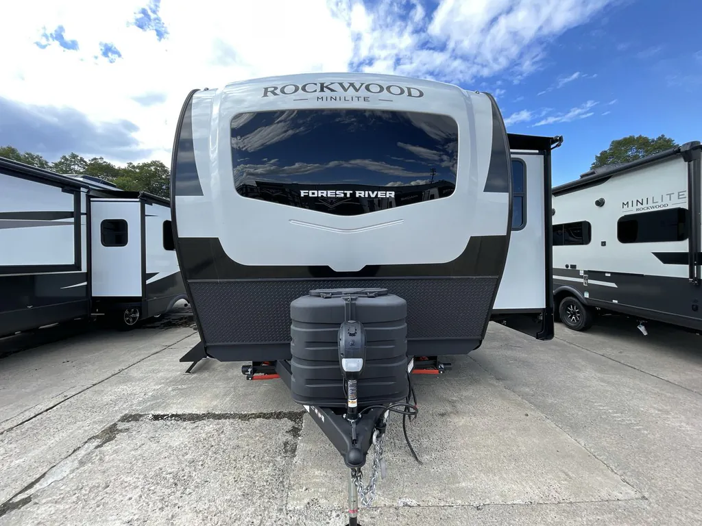 2026 Forest River Rockwood Mini Lite 2506FK, Photos photo 3