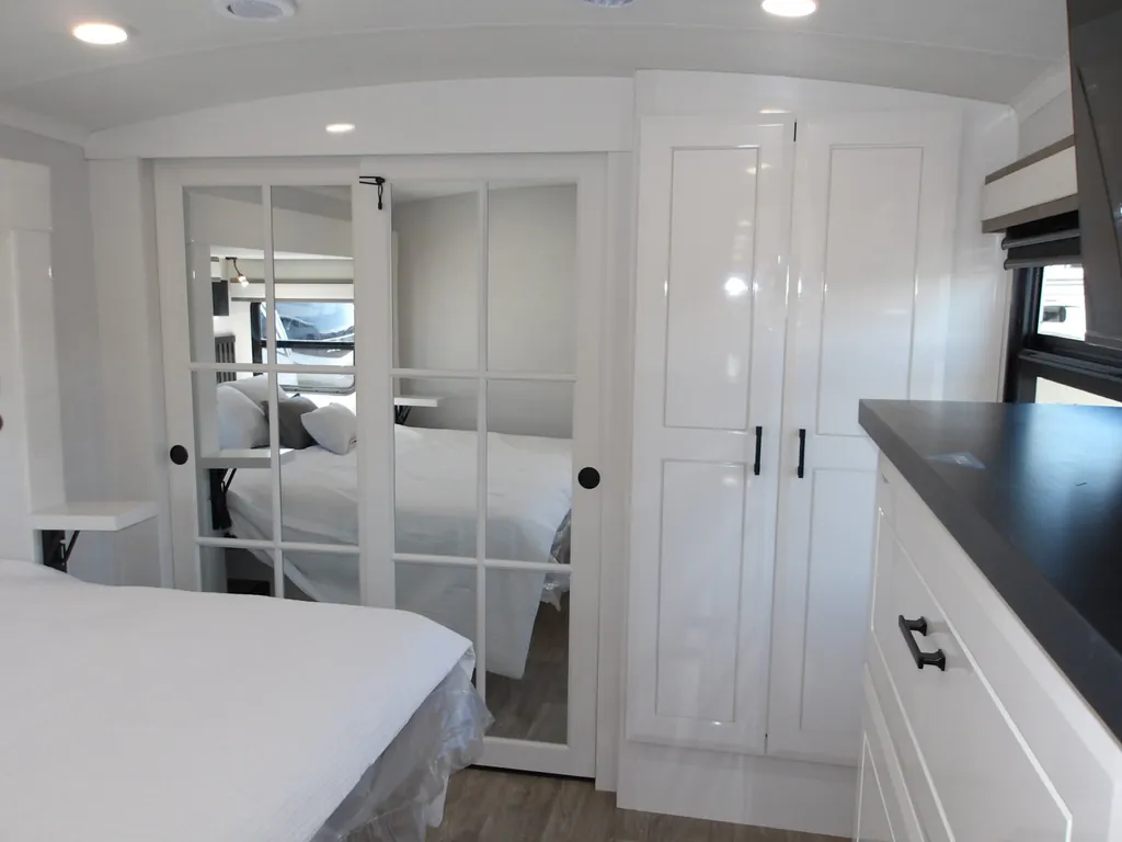 2027 Jayco Pinnacle 32RLTS, Photos photo 57