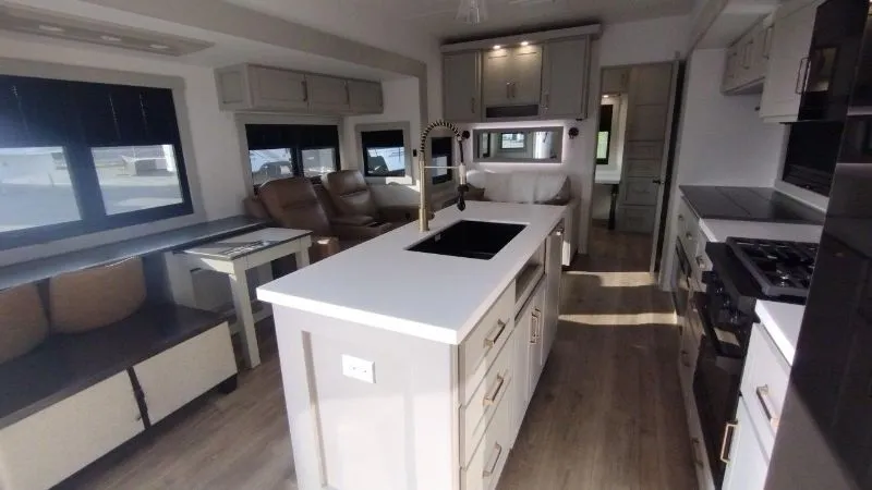 2026 Brinkley Model Z 3515, Photos photo 6