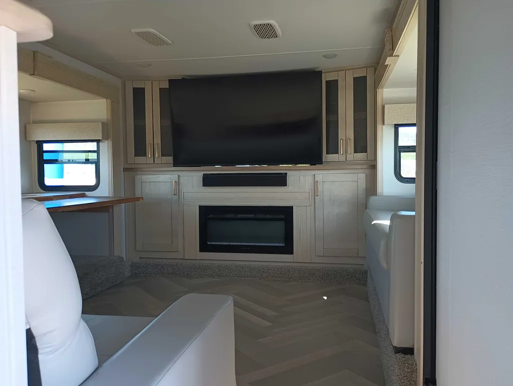 2024 Prime Time Sanibel 3802FLWB, Photos photo 19