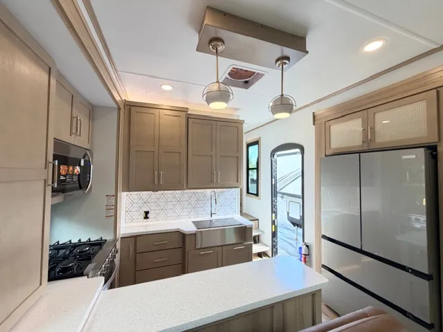 2026 Keystone Raptor 441, Photos photo 20